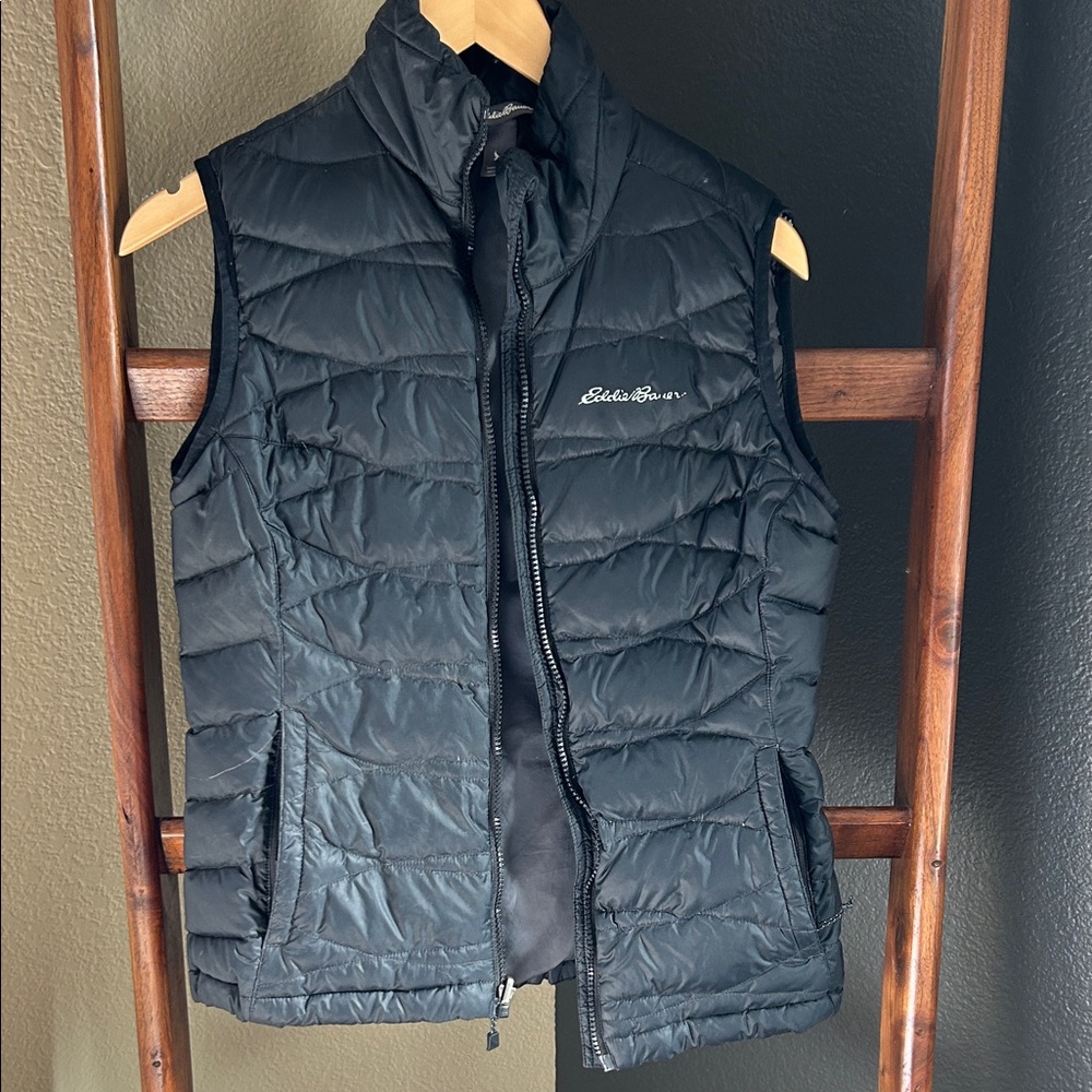 Eddie Bauer Women’s black vest